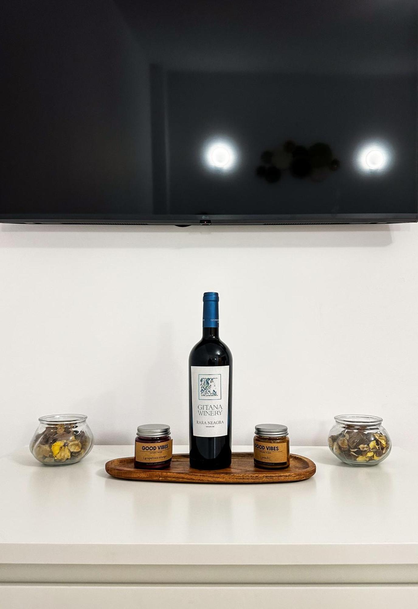 Superior One Bedroom Unirii Square דירה